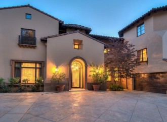 Beverly Hills: Slash dei Guns N’Roses vende la sua villa in stile toscano